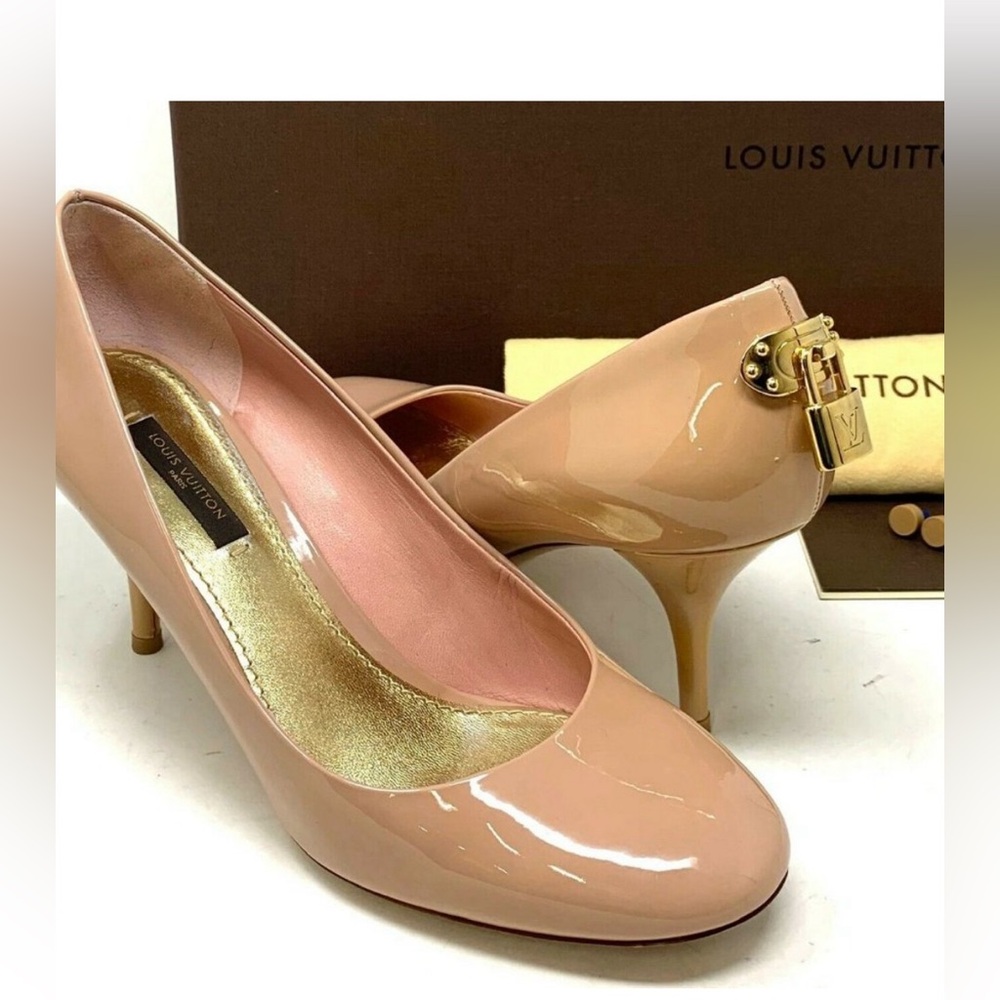 Auth Louis Vuitton Logo Pumps Heels #19469L35B
